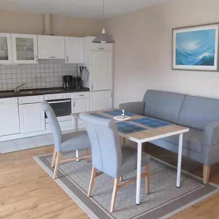 Semesterbostad Lueke *